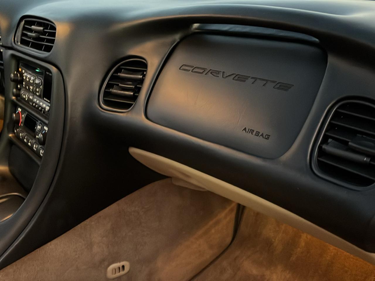 Chevrolet Corvette Coupe 2000