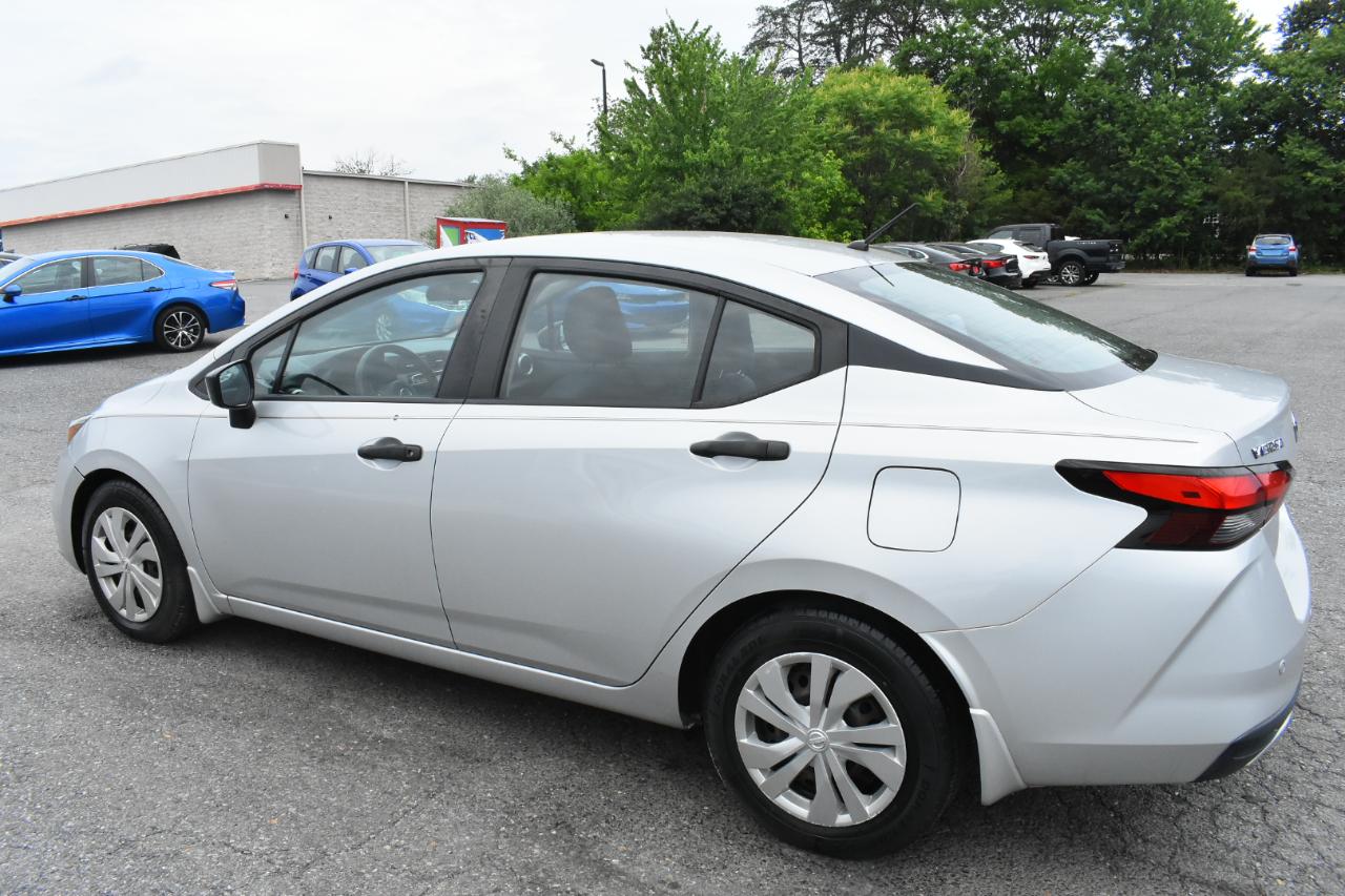 Nissan Versa S CVT 2020