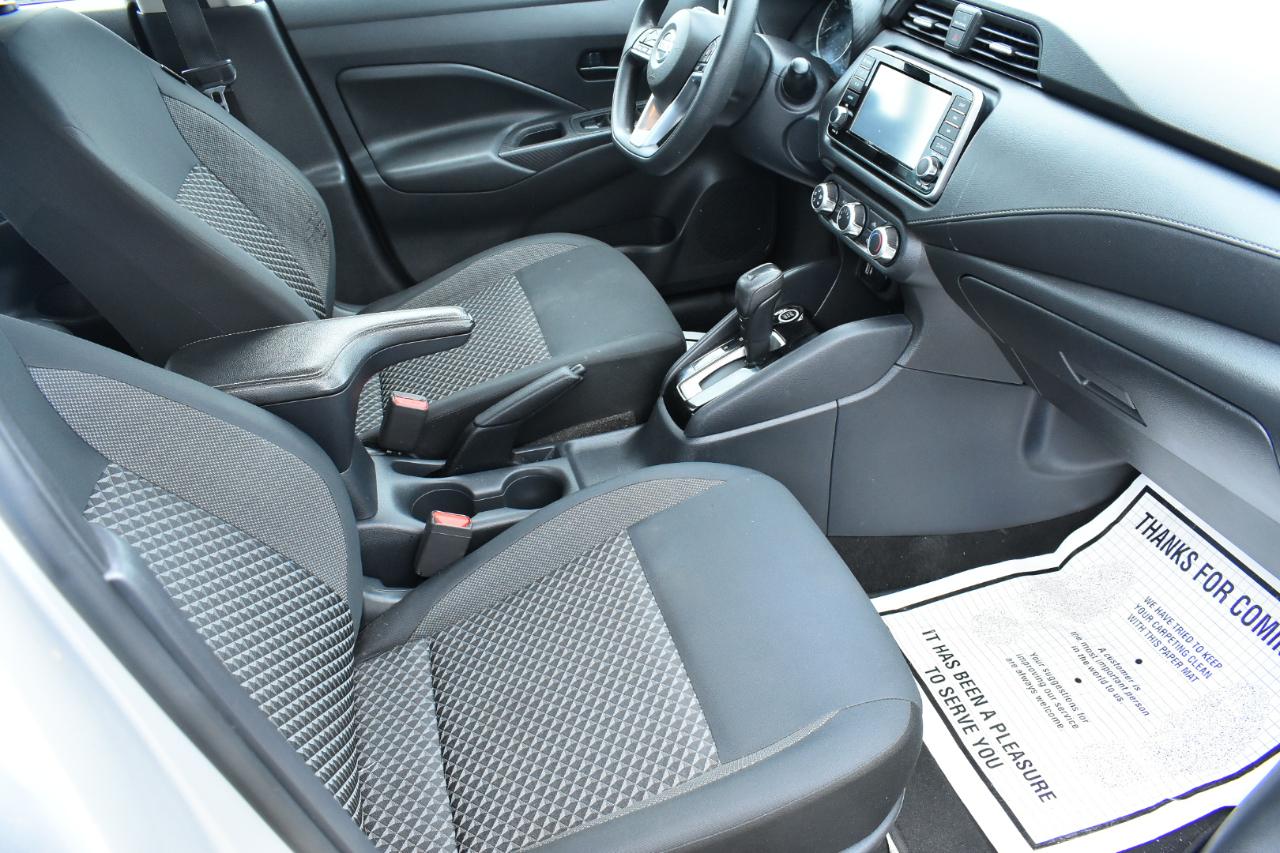 Nissan Versa S CVT 2020