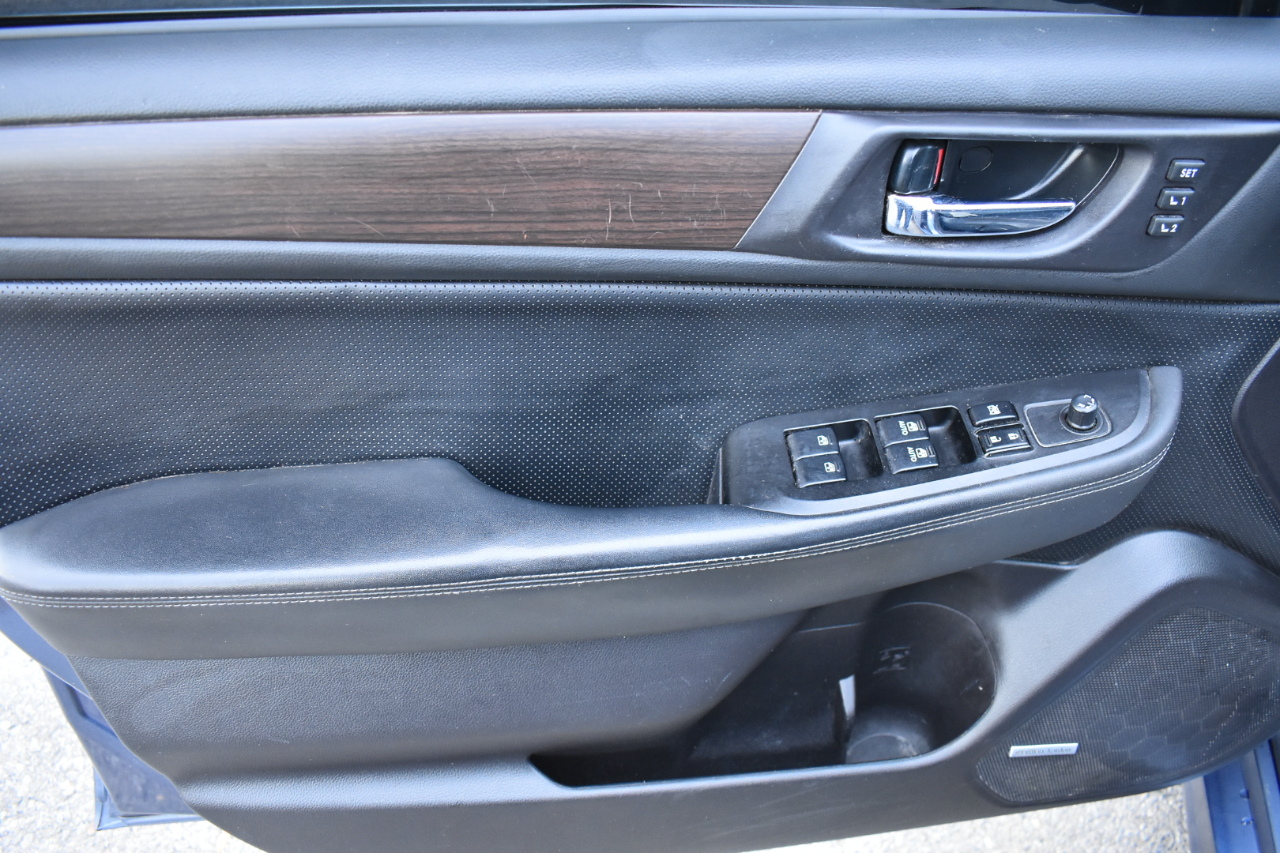 Subaru Legacy 4dr Sdn 3.6R Limited 2016