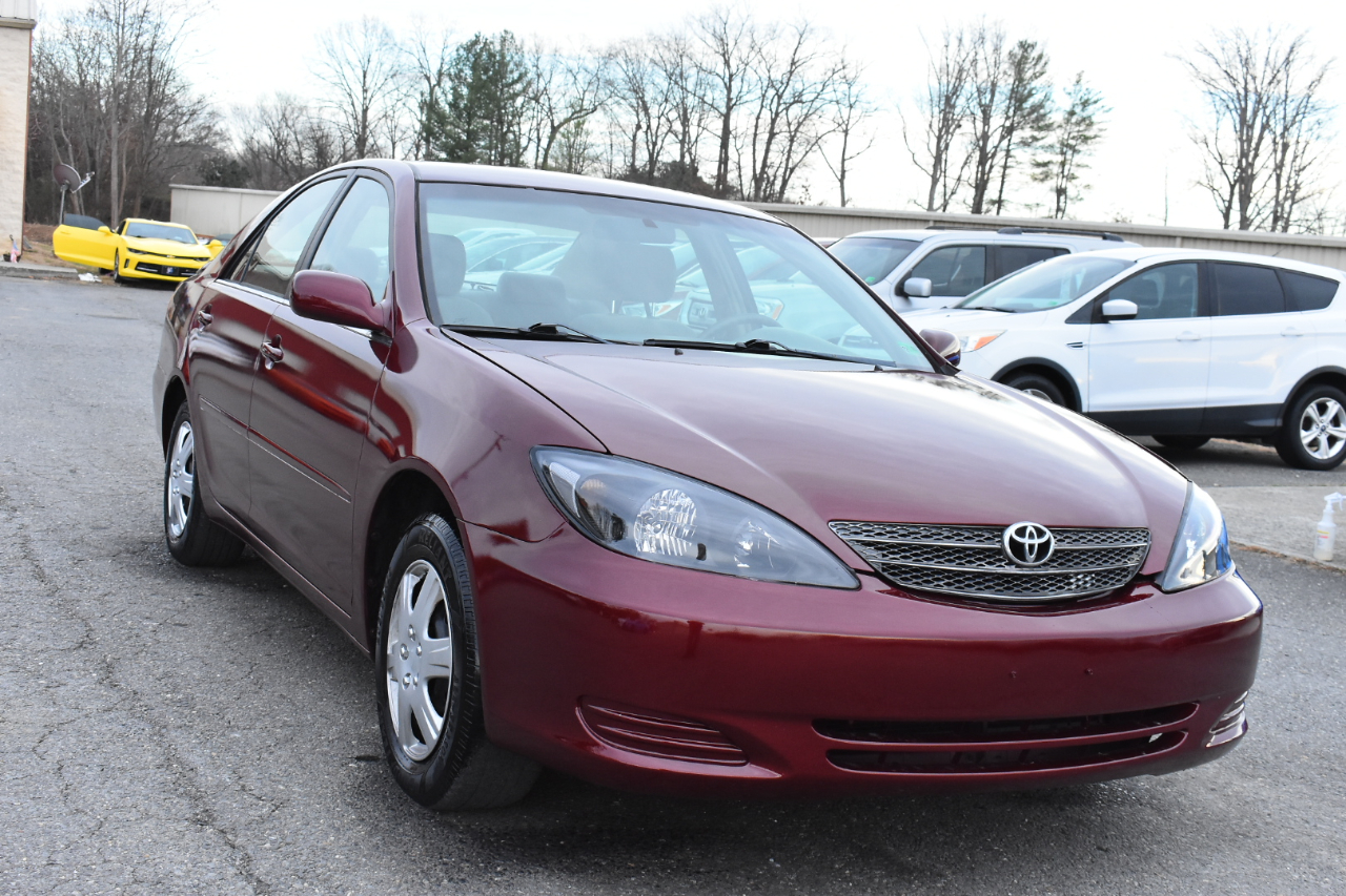 Toyota Camry 4dr Sdn XLE Auto (Natl) 2003