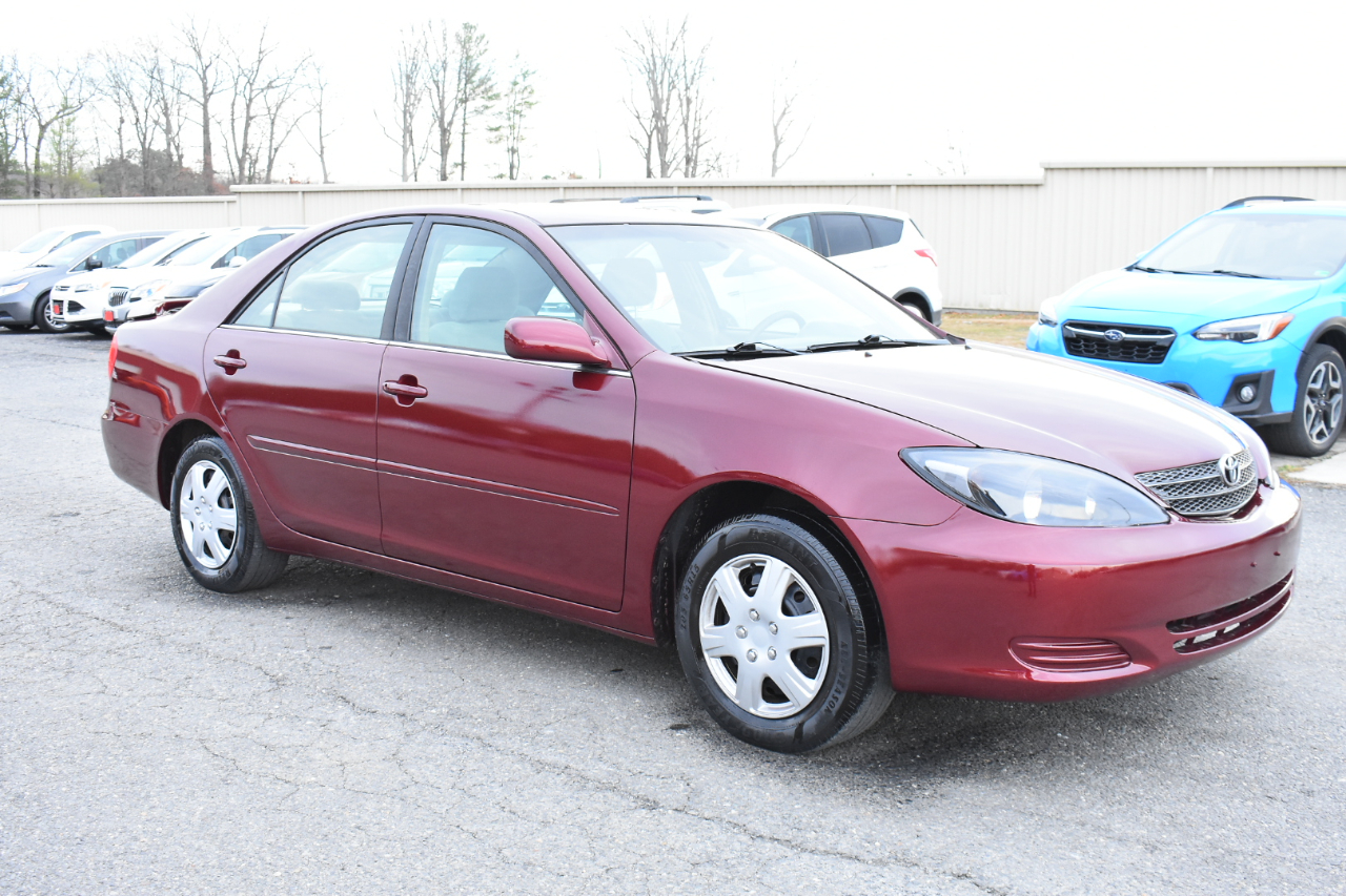 Toyota Camry 4dr Sdn XLE Auto (Natl) 2003