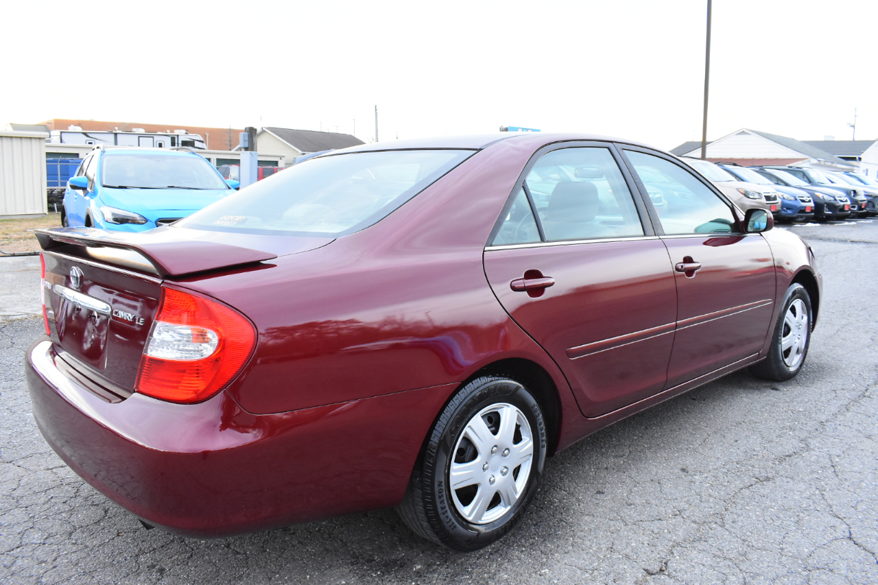 Toyota Camry 4dr Sdn XLE Auto (Natl) 2003