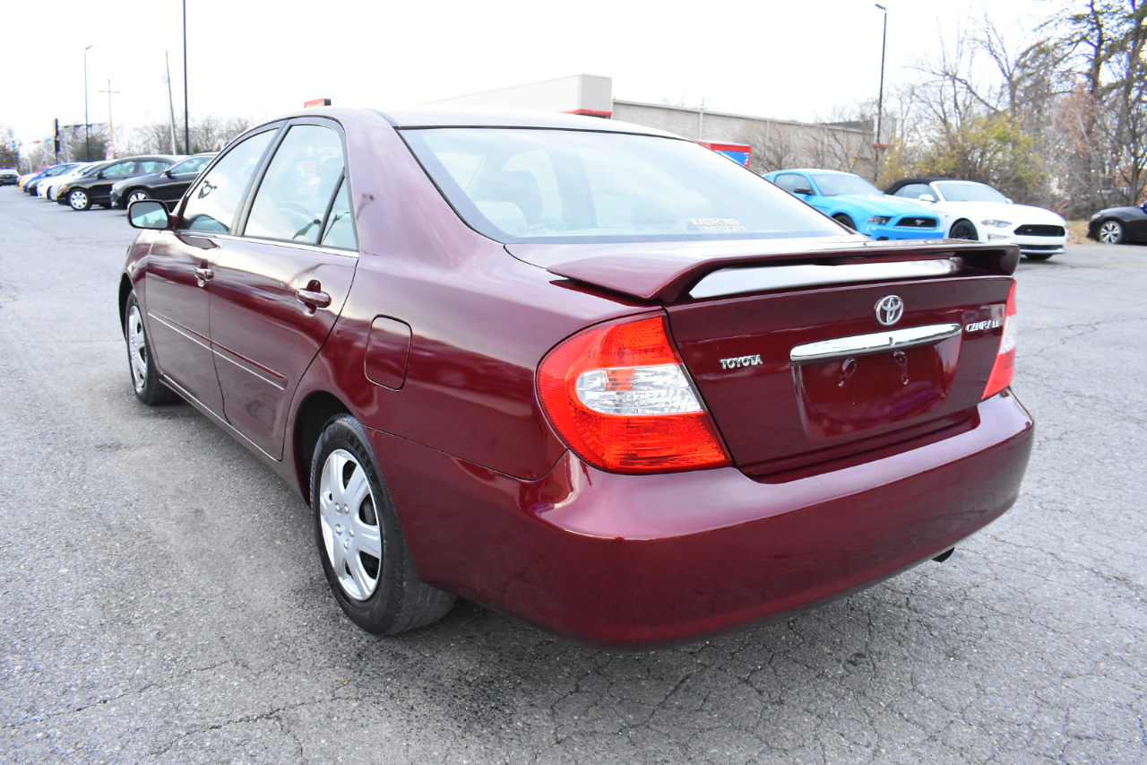 Toyota Camry 4dr Sdn XLE Auto (Natl) 2003