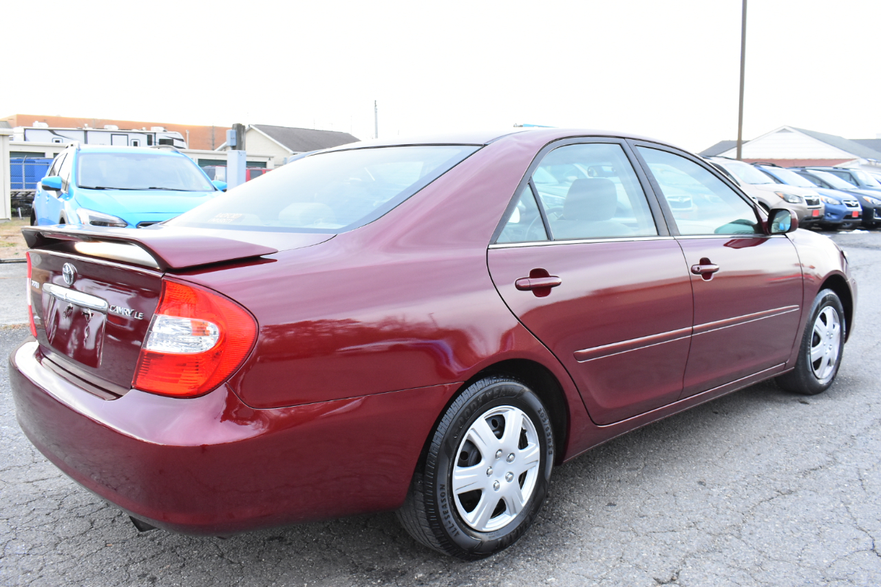 Toyota Camry 4dr Sdn XLE Auto (Natl) 2003
