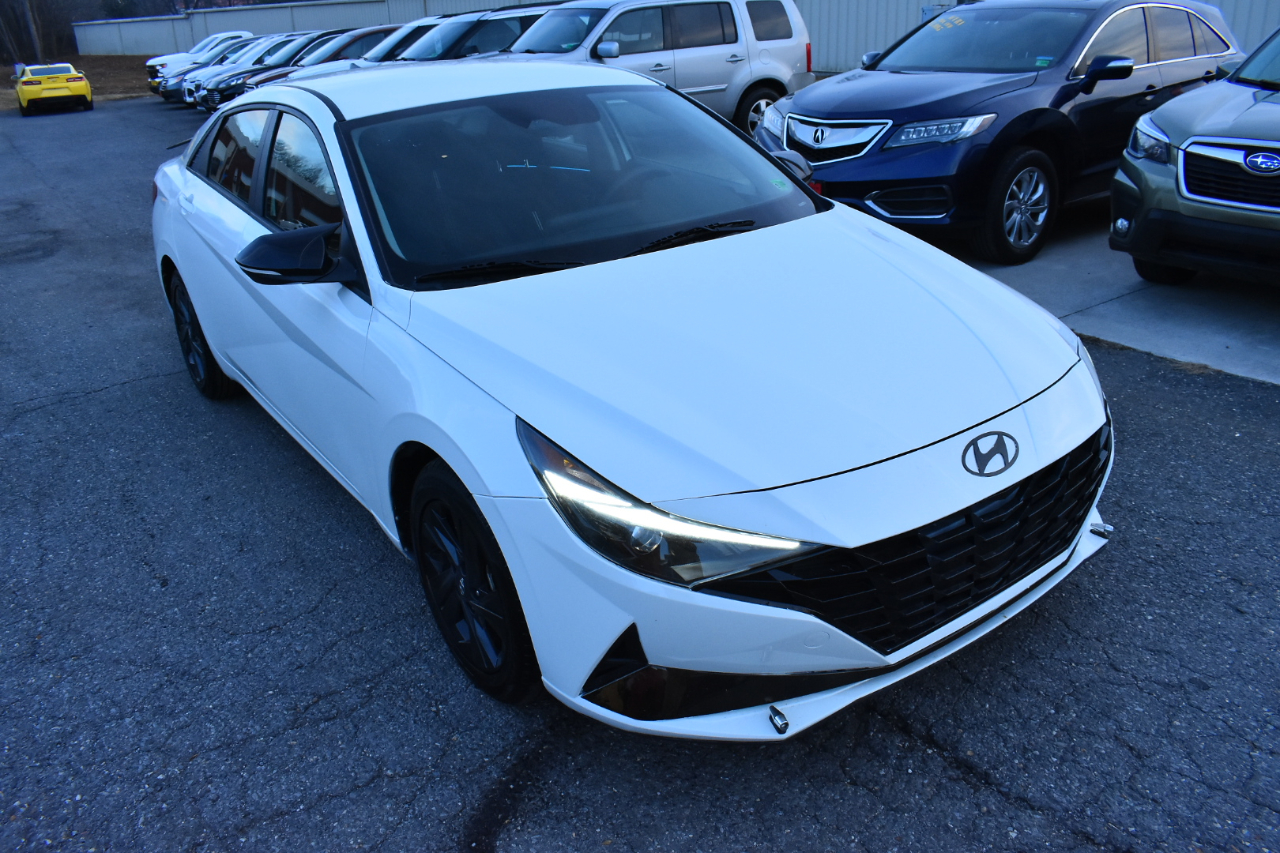 Hyundai Elantra SEL IVT 2023