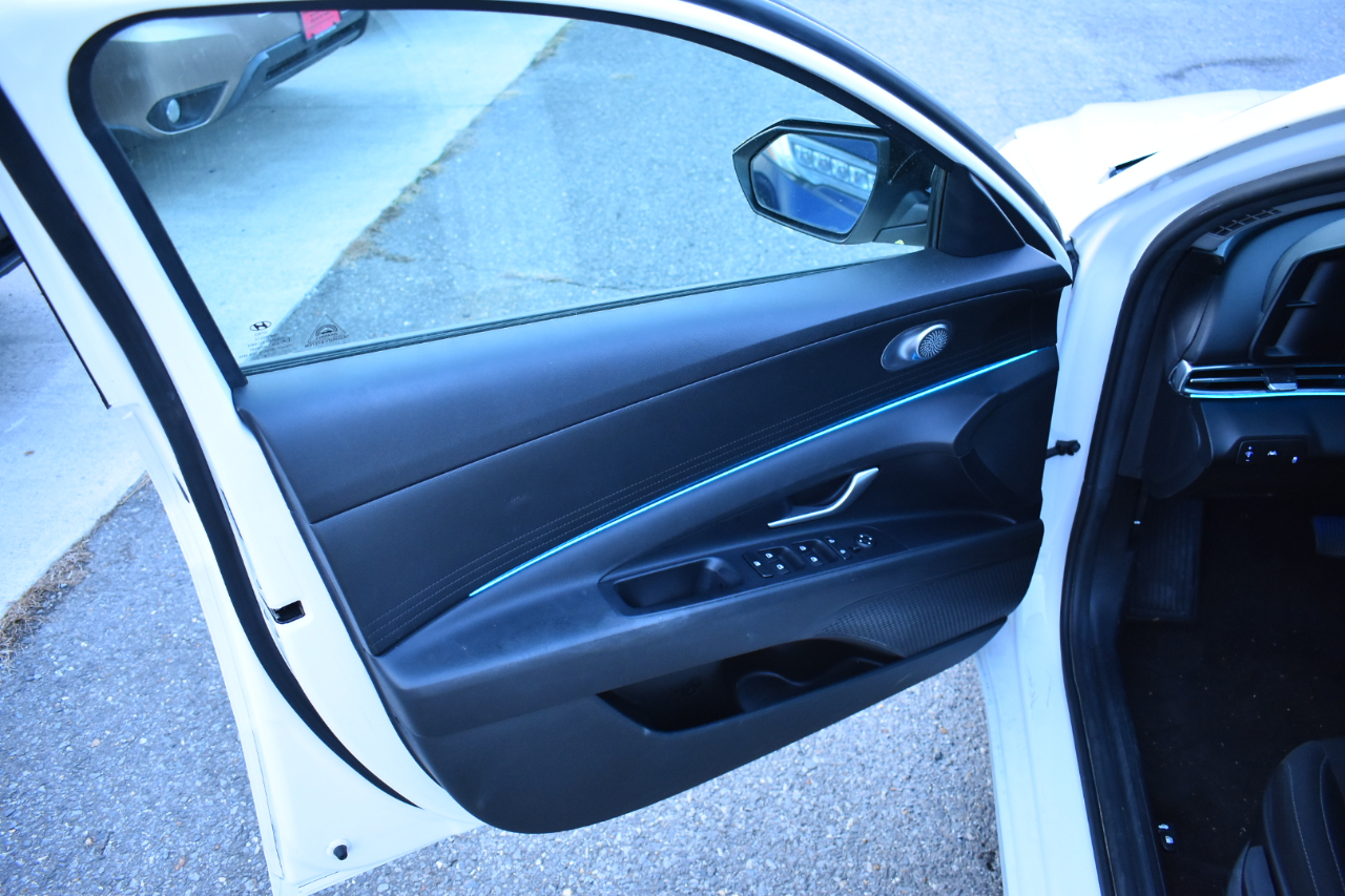 Hyundai Elantra SEL IVT 2023