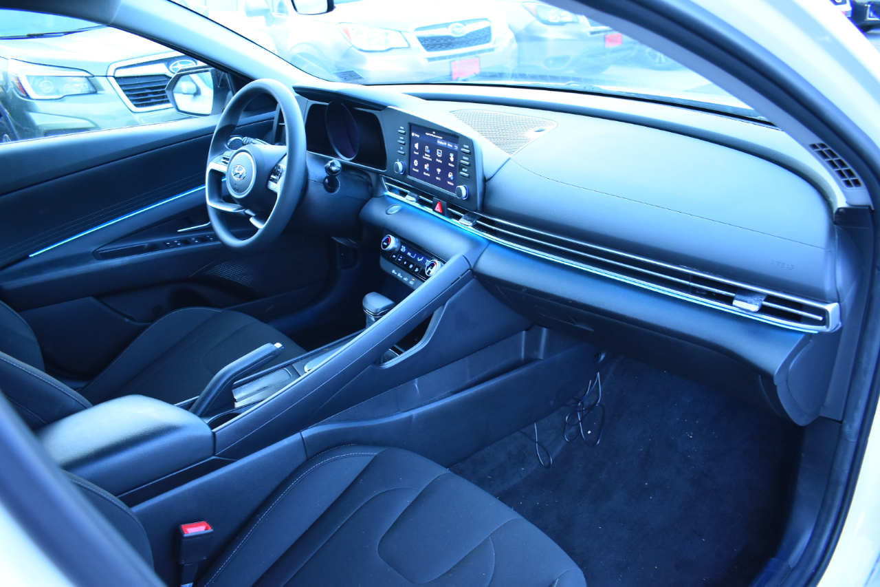 Hyundai Elantra SEL IVT 2023