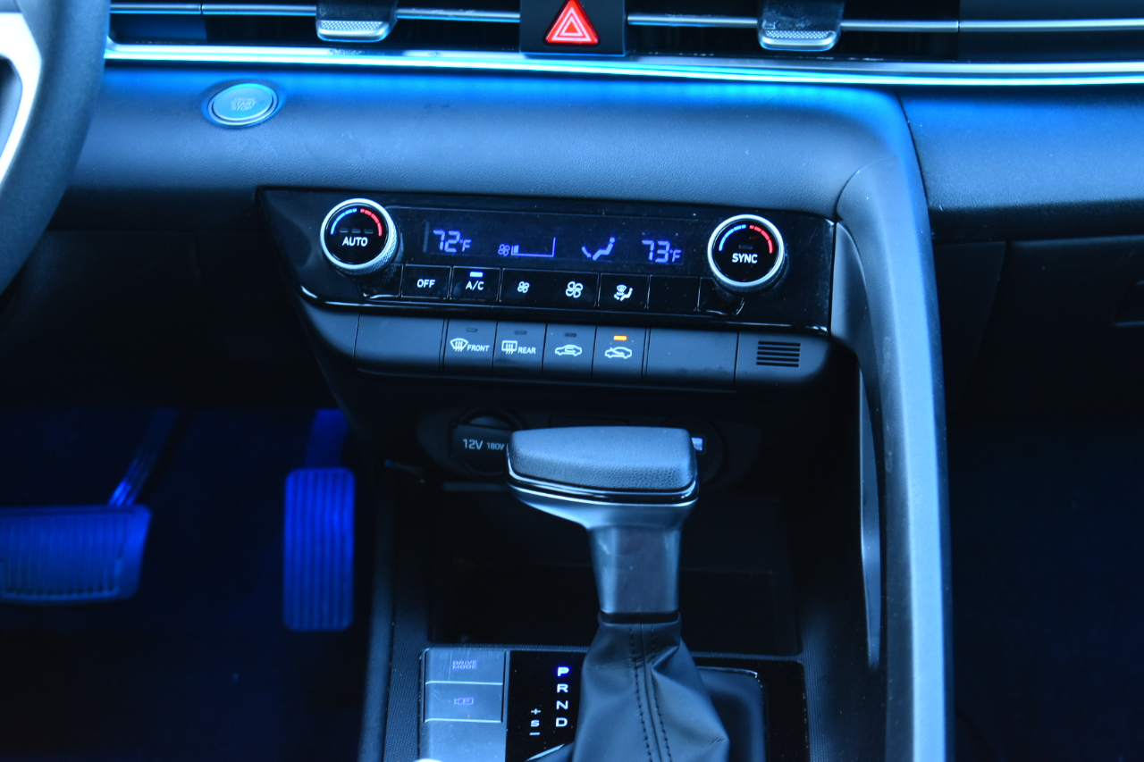 Hyundai Elantra SEL IVT 2023