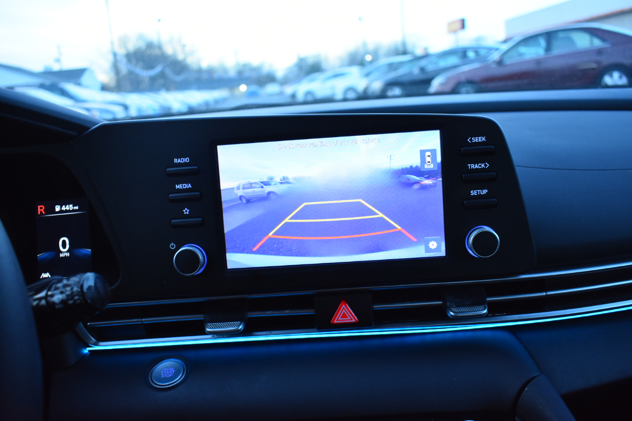 Hyundai Elantra SEL IVT 2023