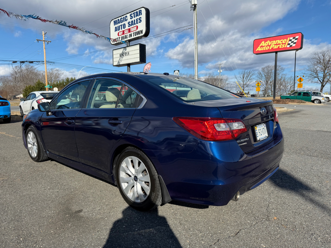 Subaru Legacy 4dr Sdn 2.5i Premium 2015