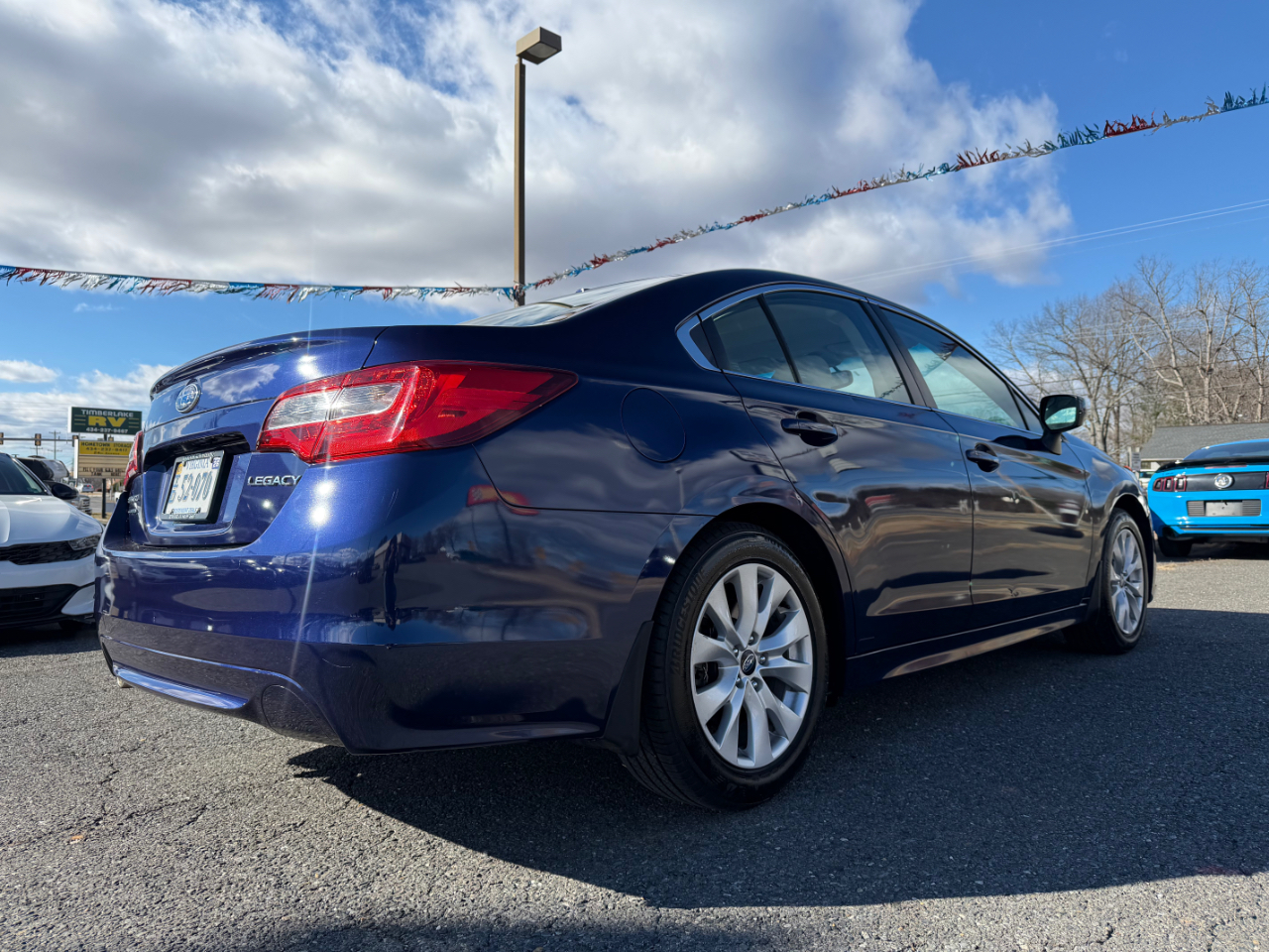 Subaru Legacy 4dr Sdn 2.5i Premium 2015