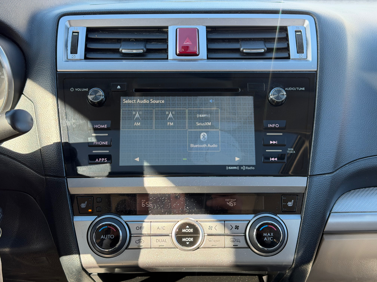 Subaru Legacy 4dr Sdn 2.5i Premium 2015