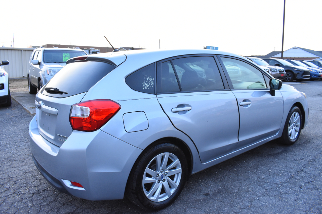 Subaru Impreza Wagon 5dr CVT 2.0i 2015