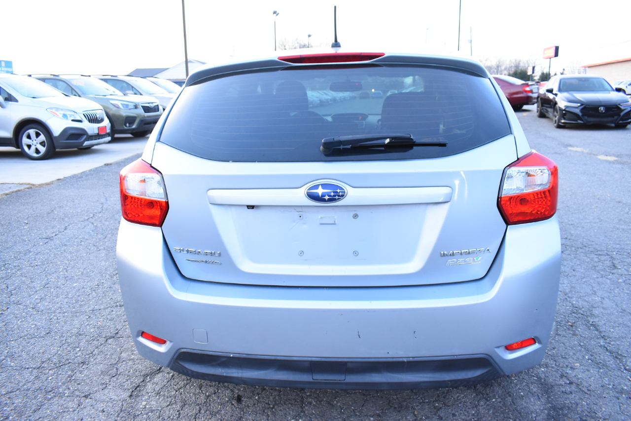 Subaru Impreza Wagon 5dr CVT 2.0i 2015