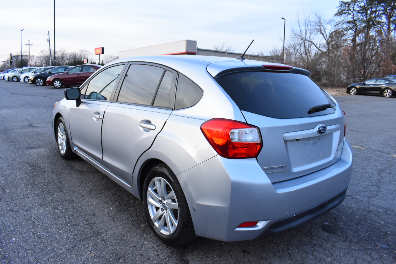 Subaru Impreza Wagon 5dr CVT 2.0i 2015