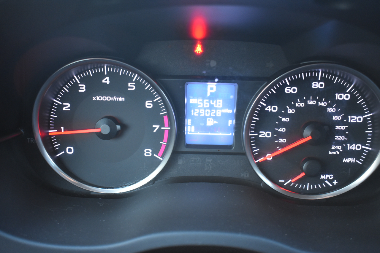 Subaru Impreza Wagon 5dr CVT 2.0i 2015