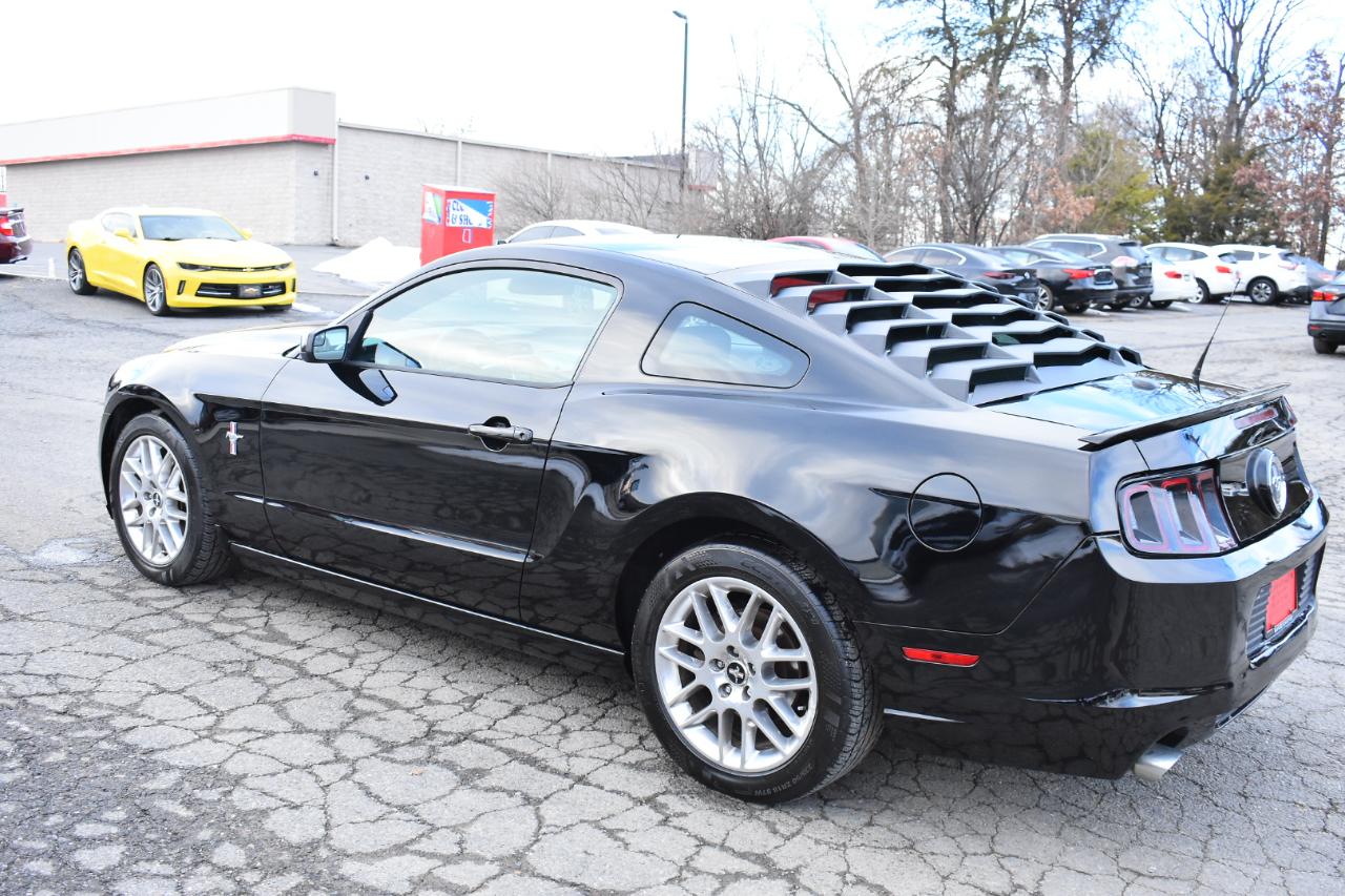Ford Mustang 2dr Cpe V6 2014