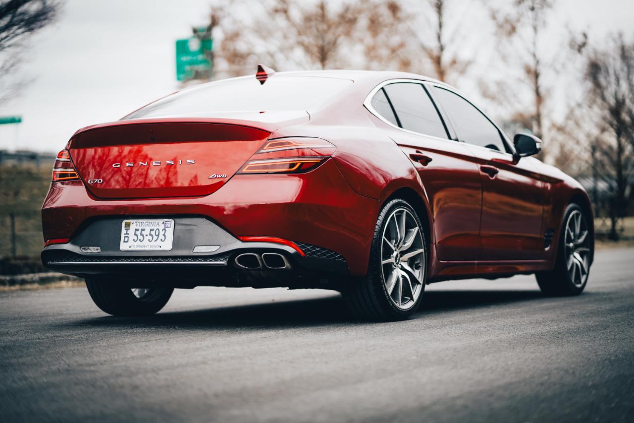 Genesis G70 2.0T AWD 2023