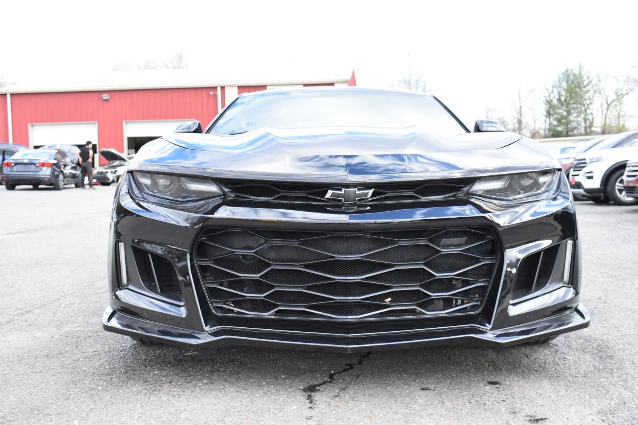 Chevrolet Camaro 2dr Cpe 1LT 2021