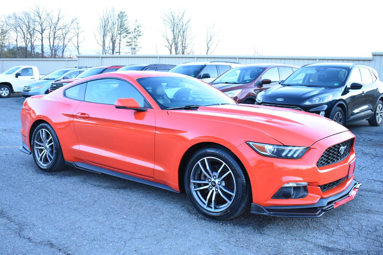 Ford Mustang 2dr Fastback EcoBoost 2016