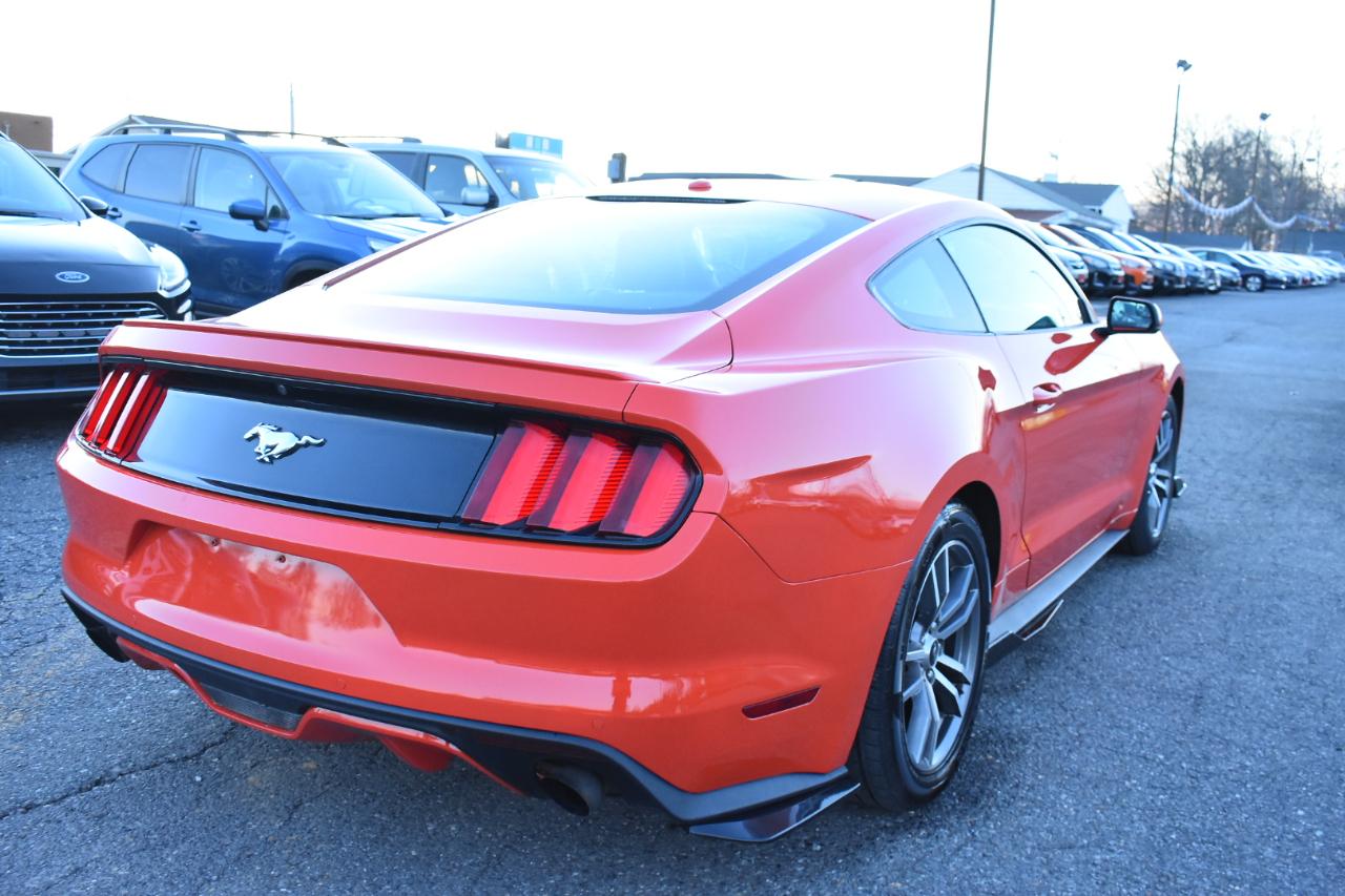 Ford Mustang 2dr Fastback EcoBoost 2016