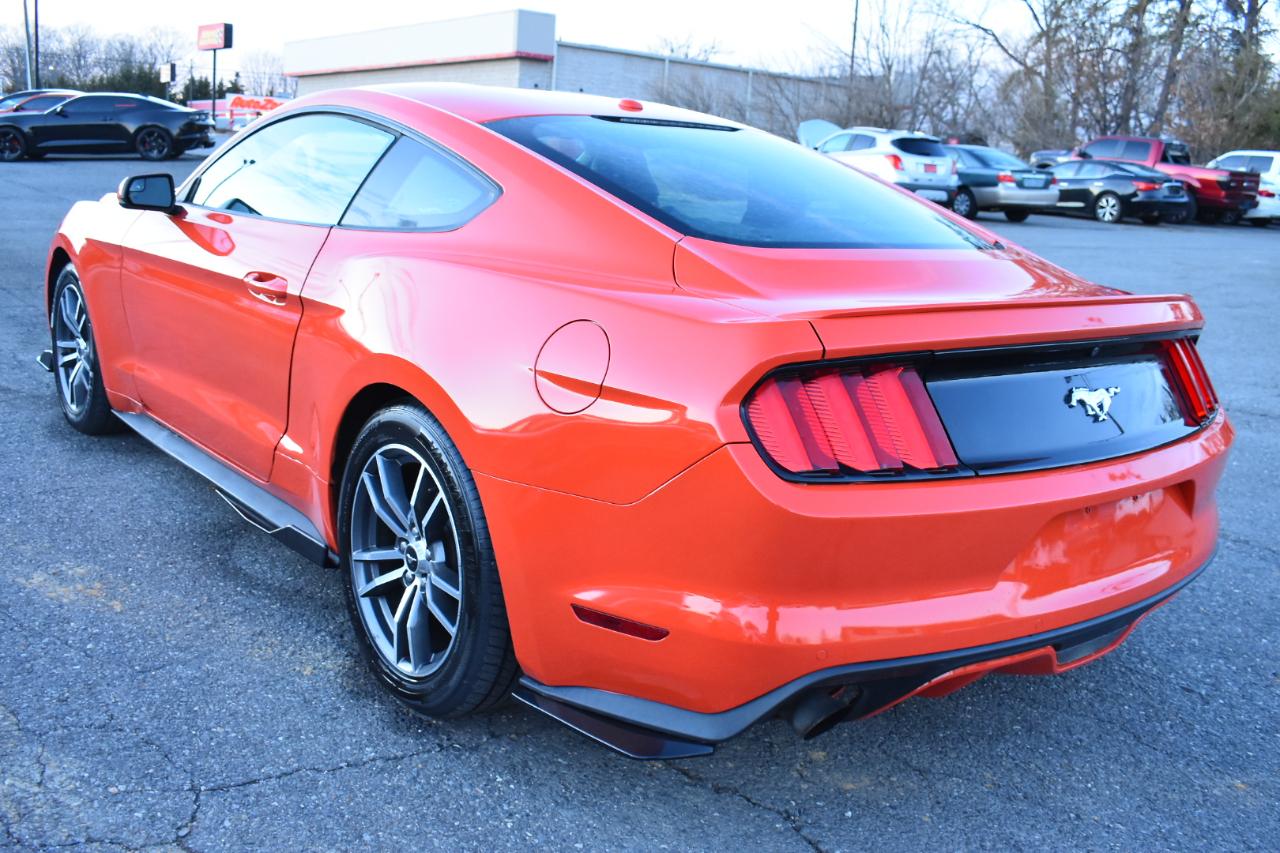 Ford Mustang 2dr Fastback EcoBoost 2016