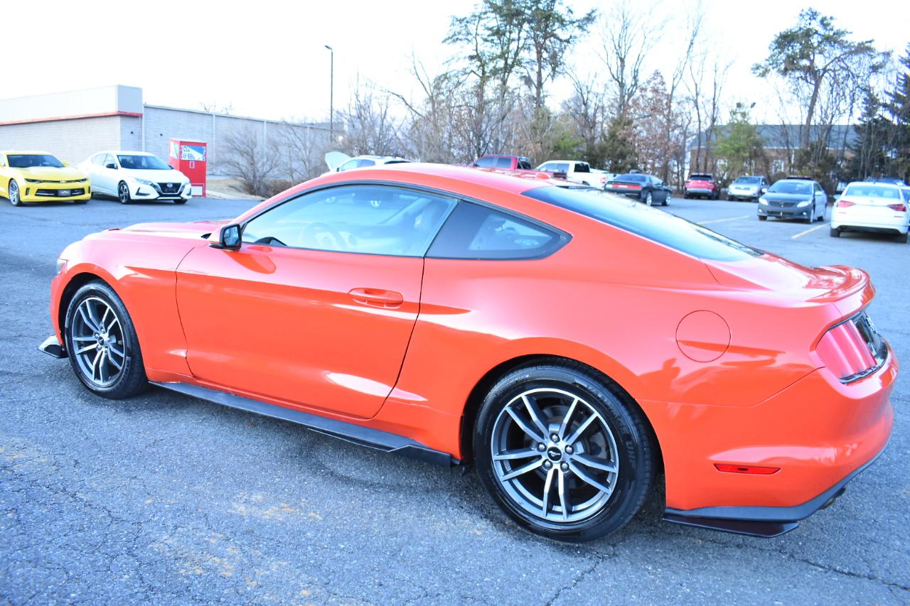 Ford Mustang 2dr Fastback EcoBoost 2016