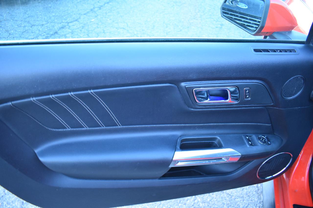 Ford Mustang 2dr Fastback EcoBoost 2016