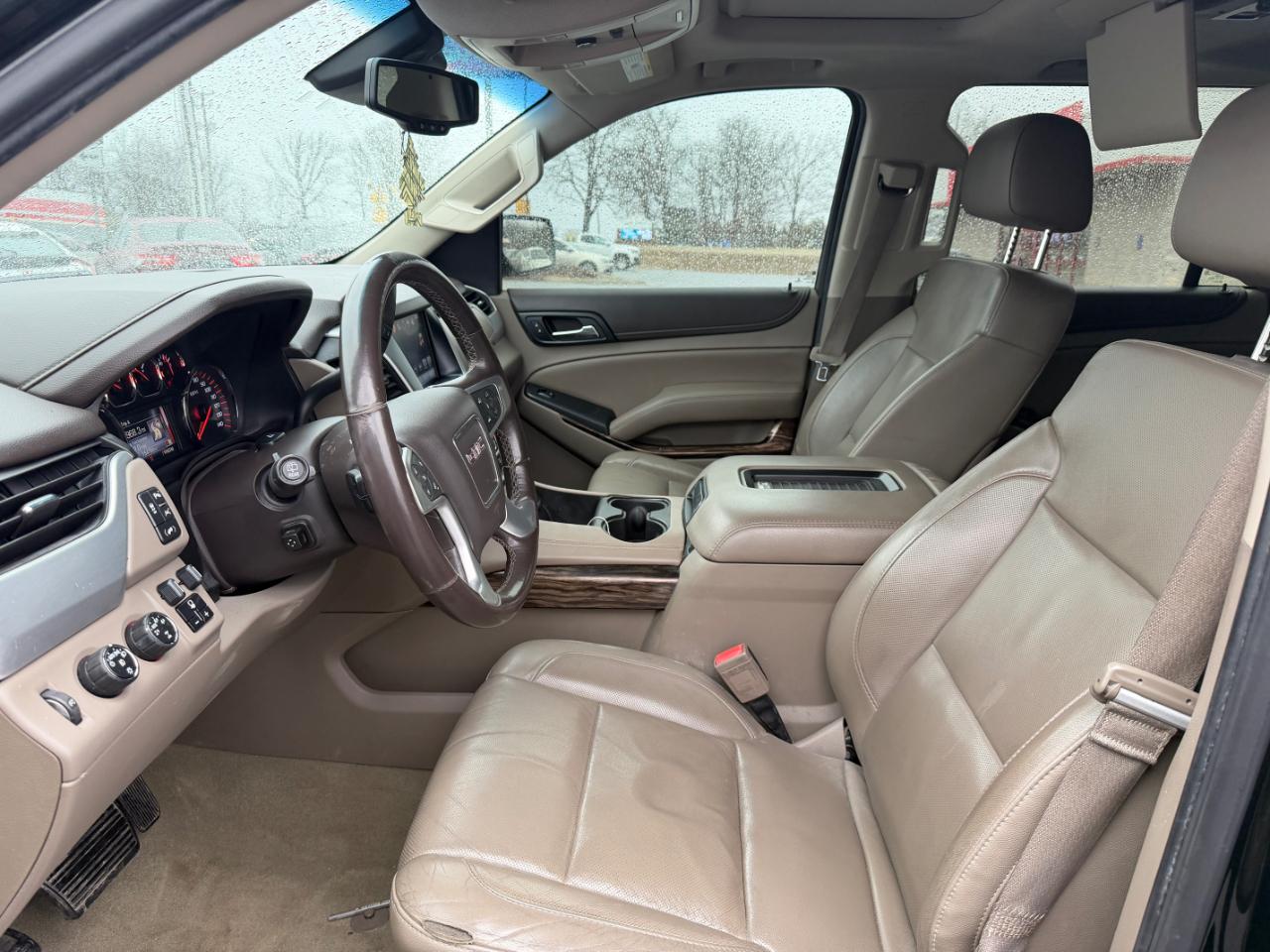 GMC Yukon XL 4WD 4dr SLT 2016