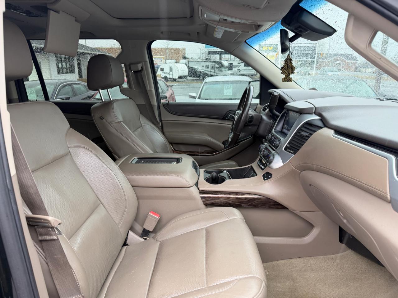 GMC Yukon XL 4WD 4dr SLT 2016