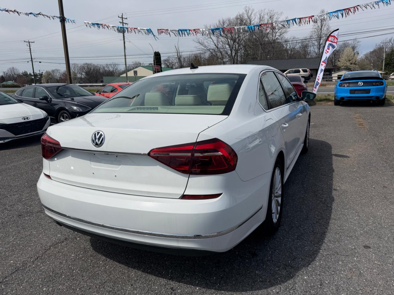 Volkswagen Passat 1.8T SE Auto 2017