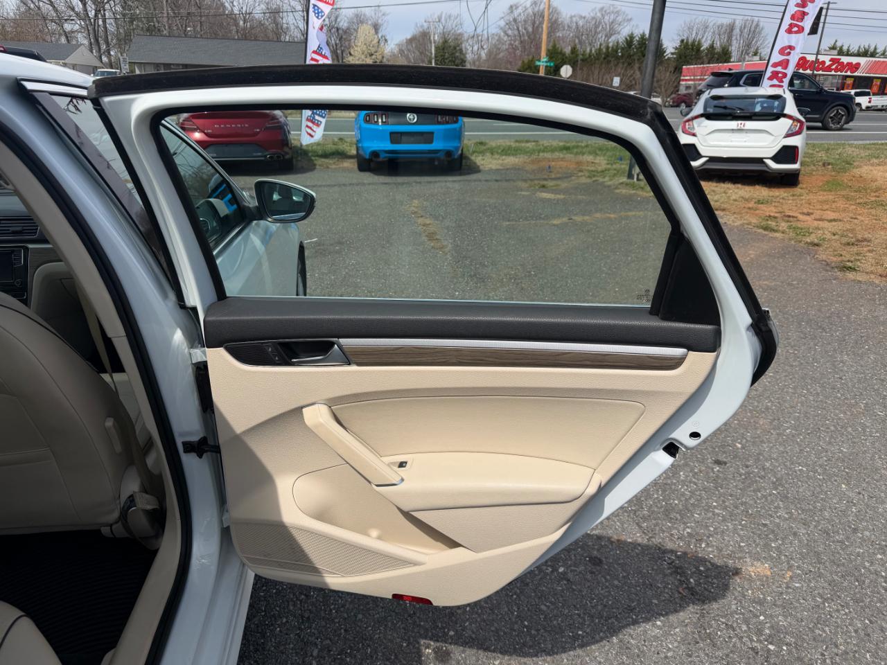 Volkswagen Passat 1.8T SE Auto 2017