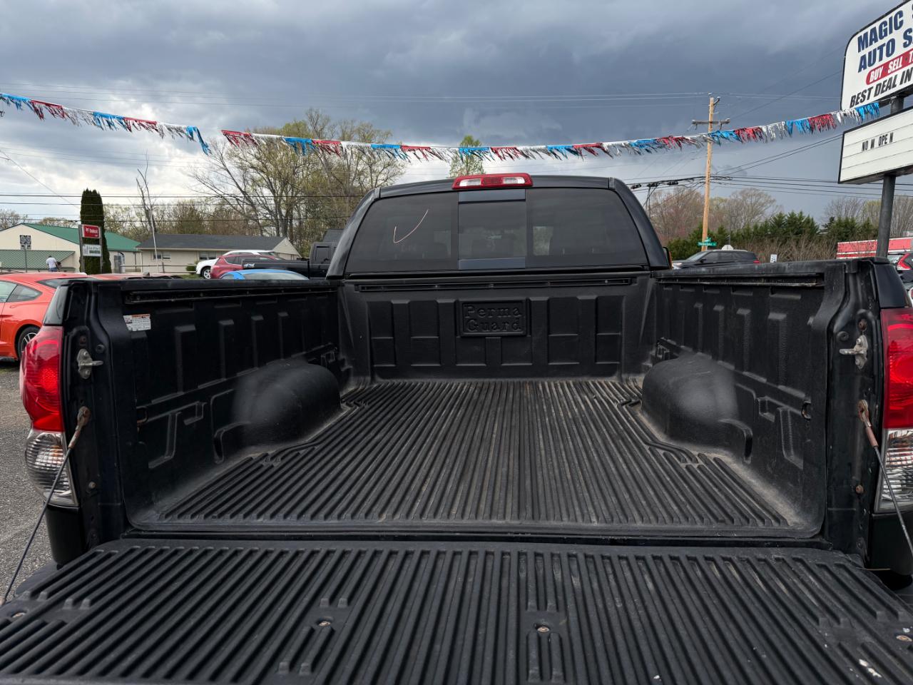 Toyota Tundra 2WD Double 145.7" 5.7L V8 SR5 (Natl 2007