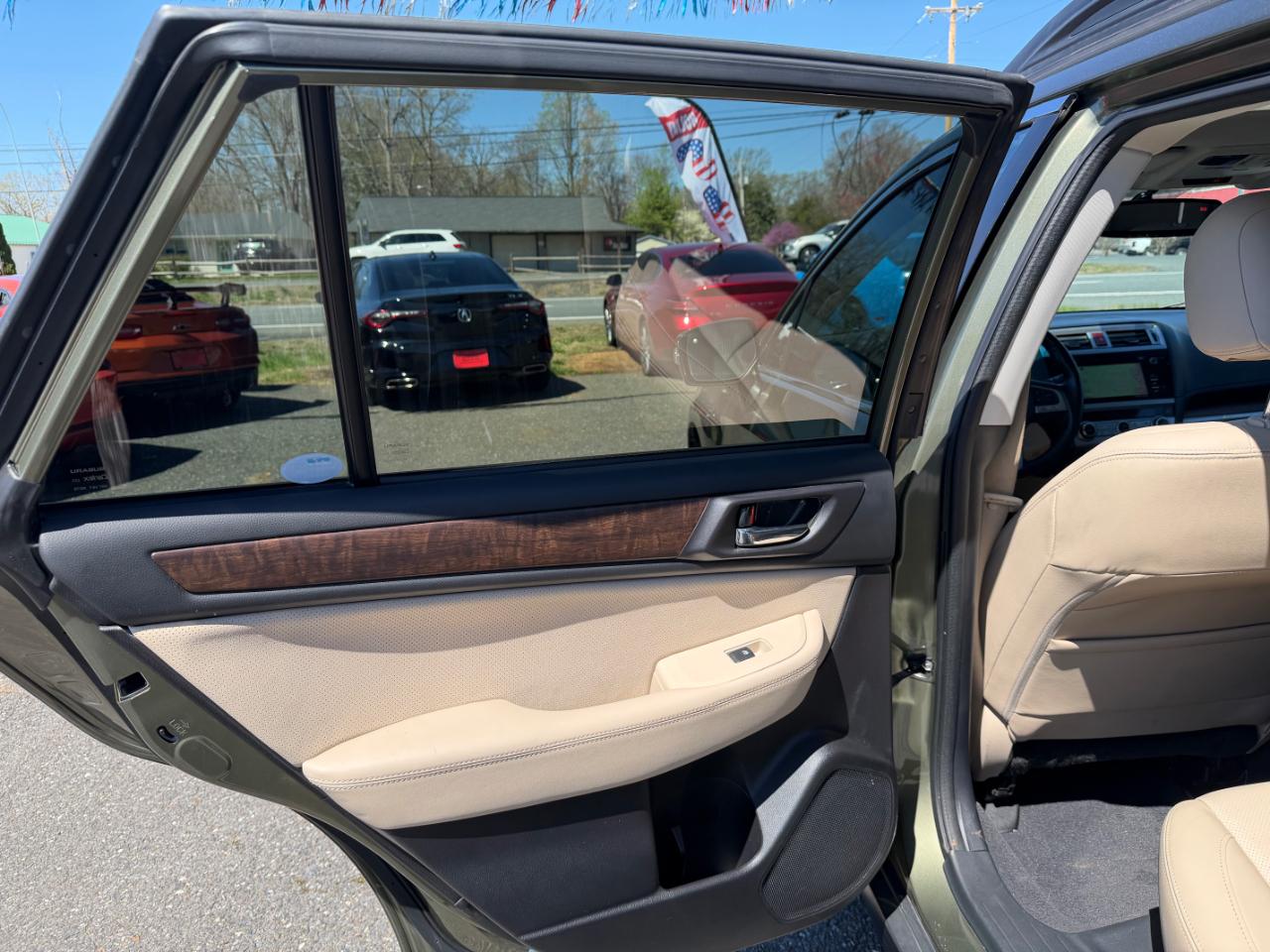 Subaru Outback 4dr Wgn 2.5i Limited PZEV 2016