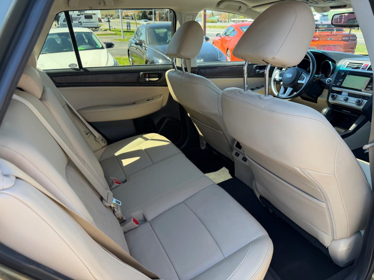 Subaru Outback 4dr Wgn 2.5i Limited PZEV 2016