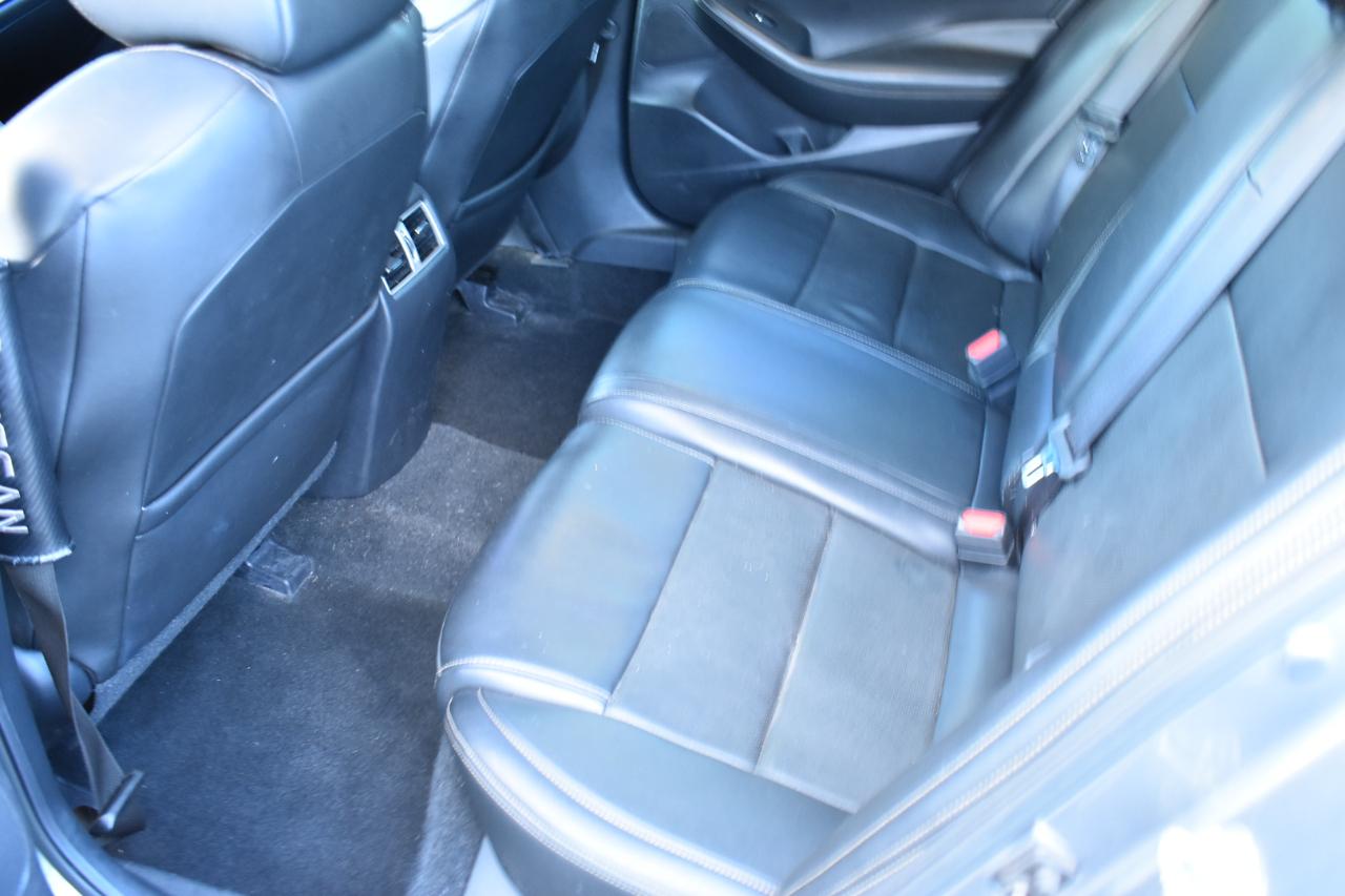 Nissan Maxima SV 3.5L 2020