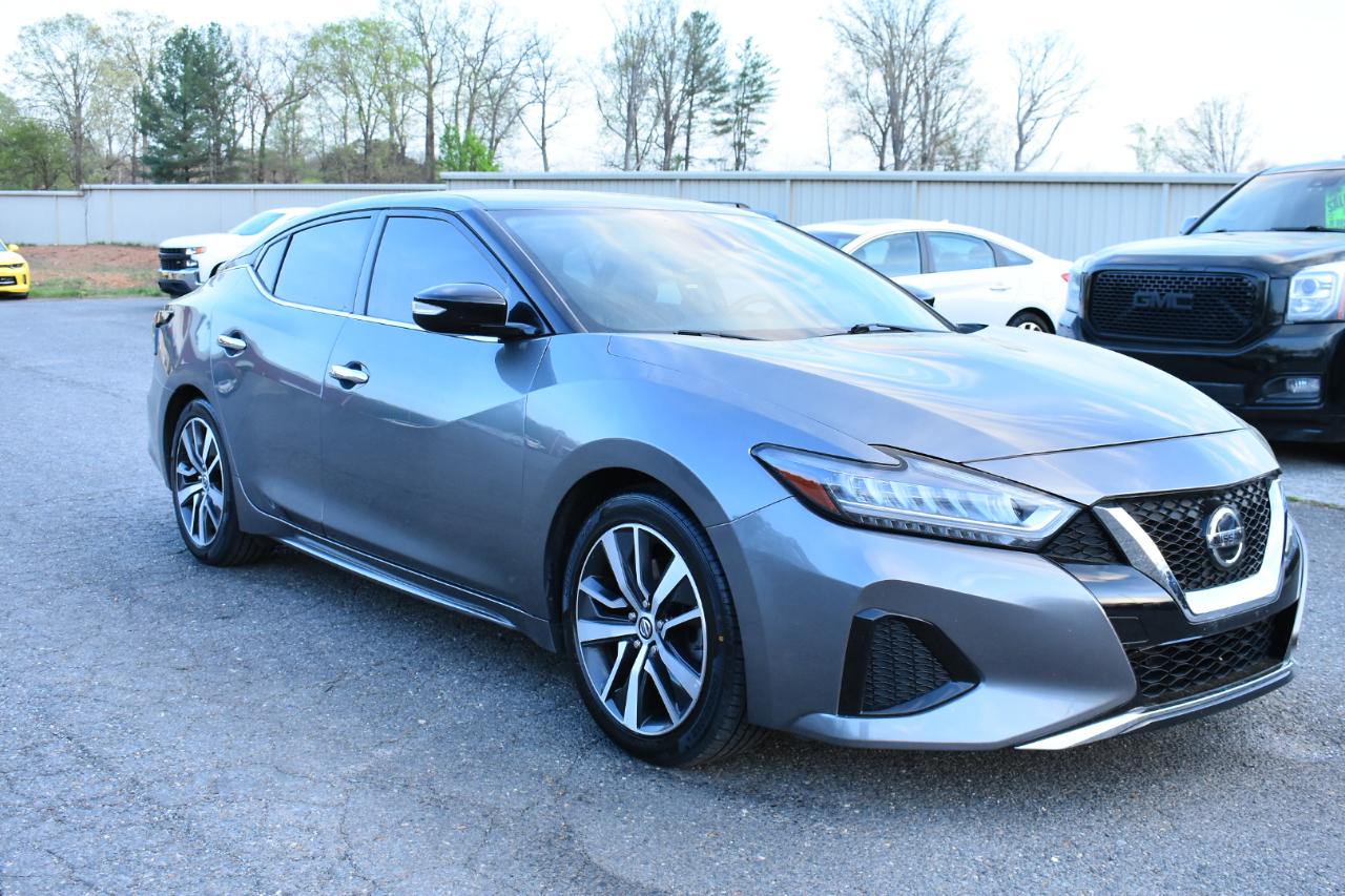 Nissan Maxima SV 3.5L 2020