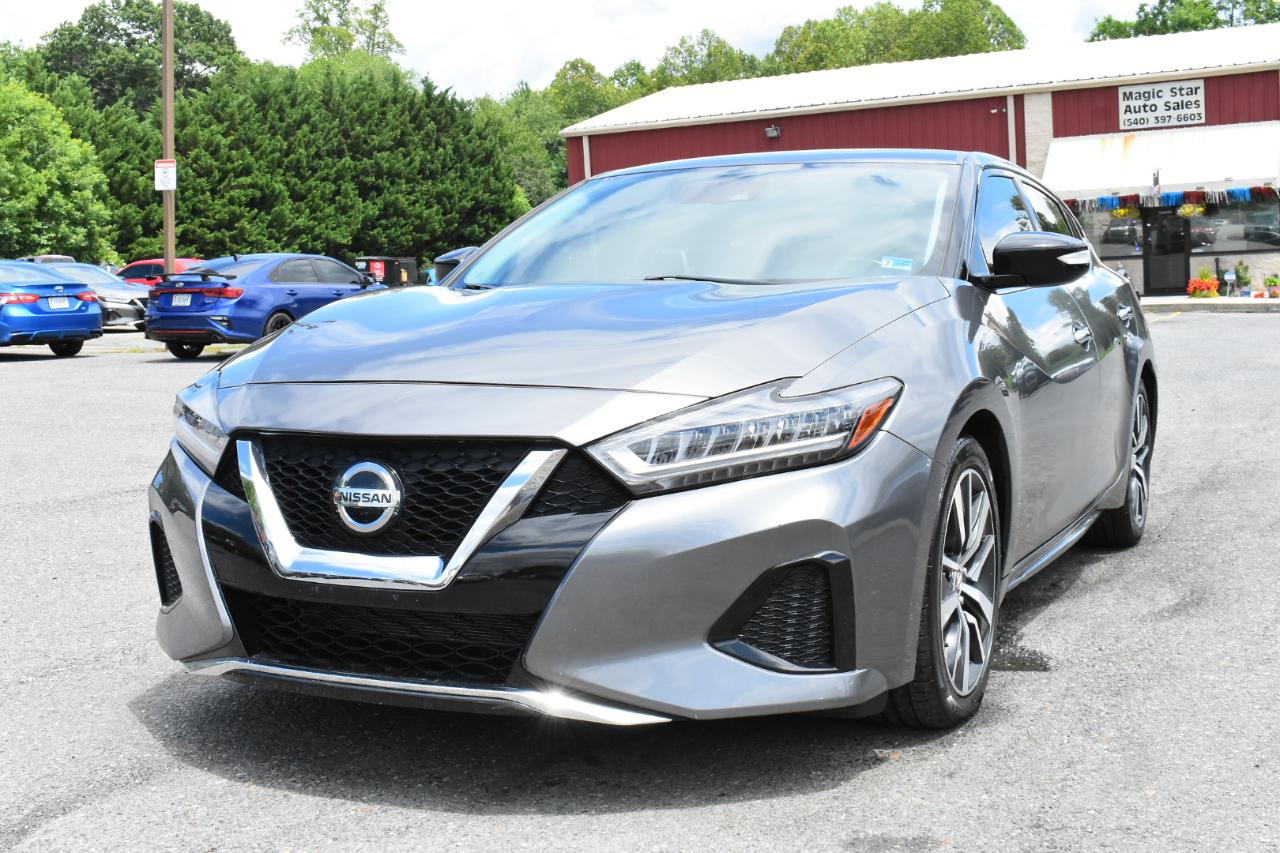 Nissan Maxima SV 3.5L 2020