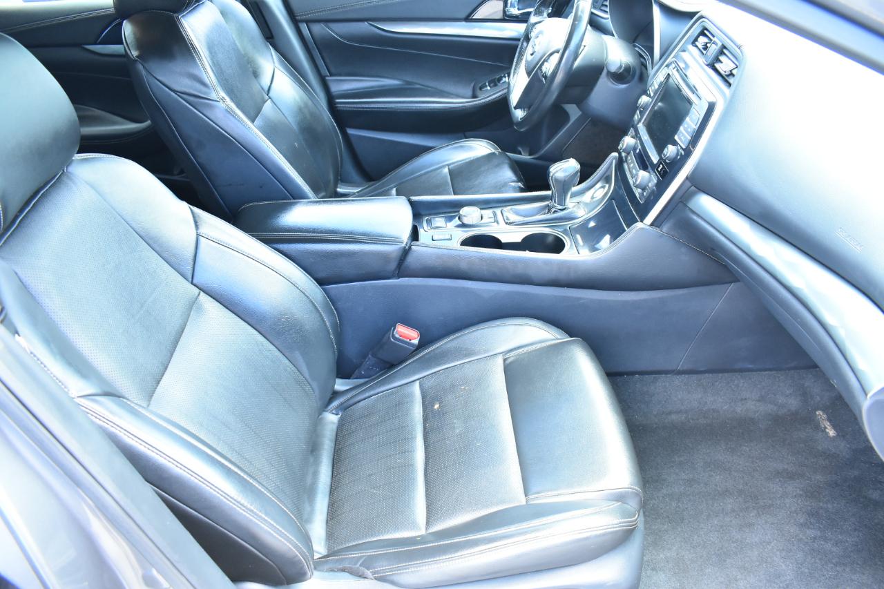 Nissan Maxima SV 3.5L 2020