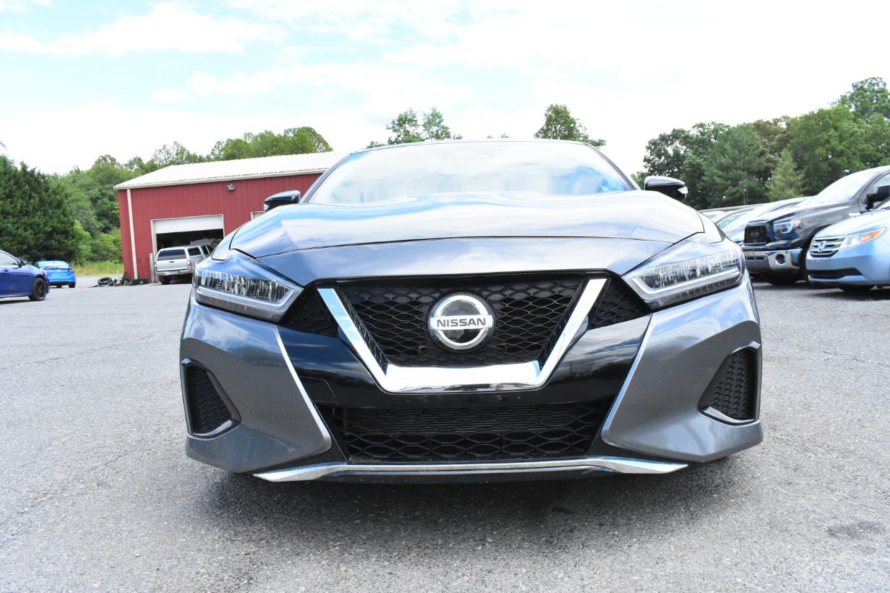Nissan Maxima SV 3.5L 2020