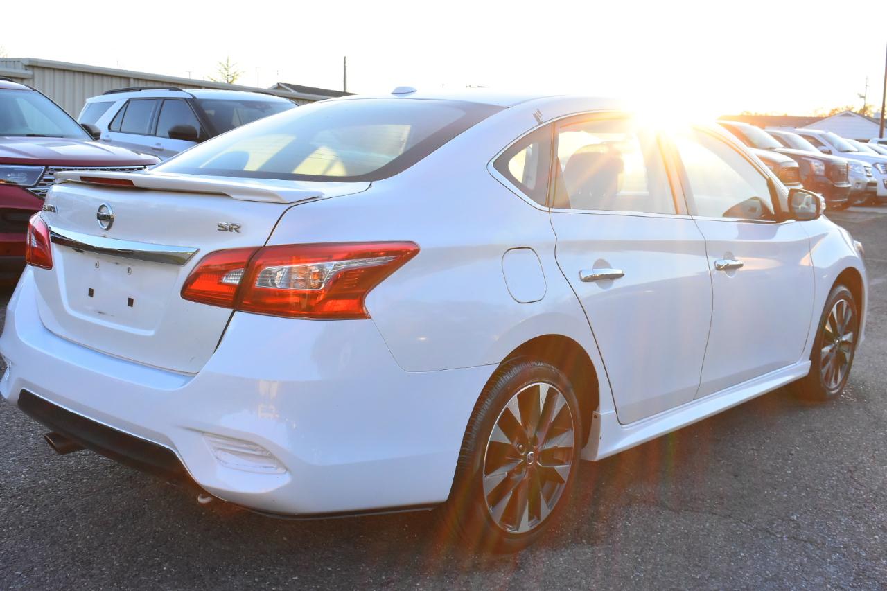 Nissan Sentra 4dr Sdn I4 CVT SR 2016