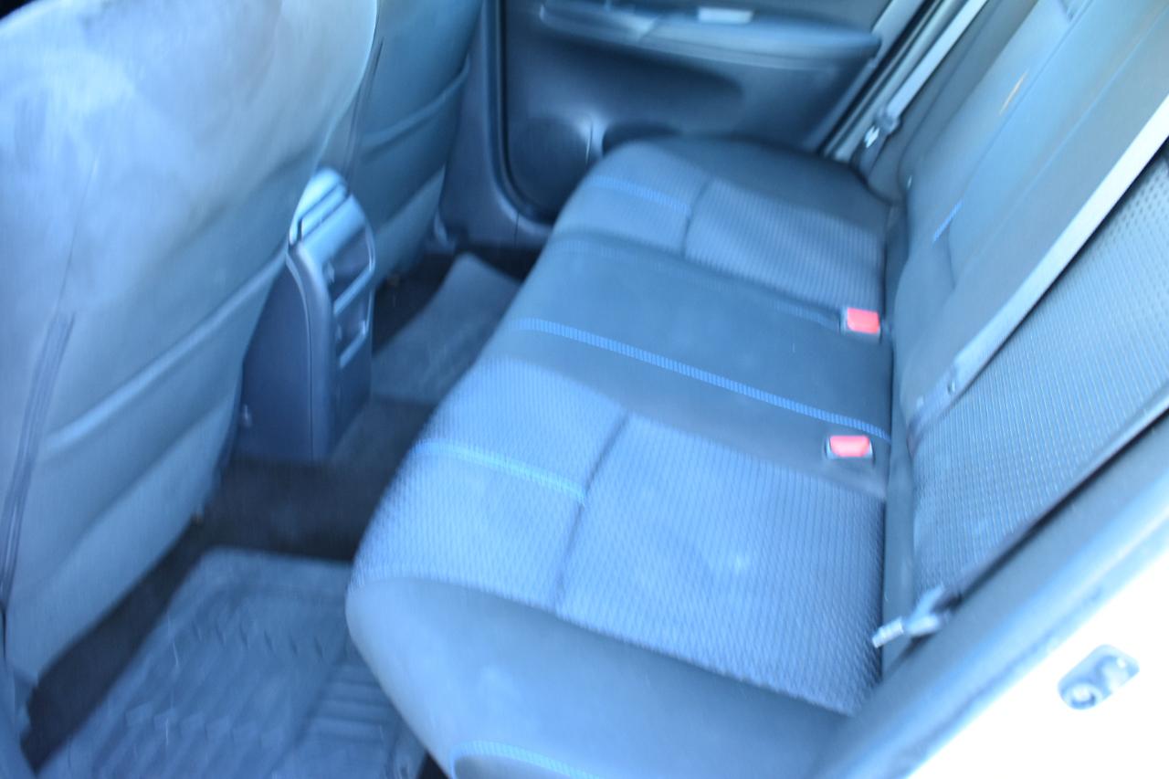 Nissan Sentra 4dr Sdn I4 CVT SR 2016