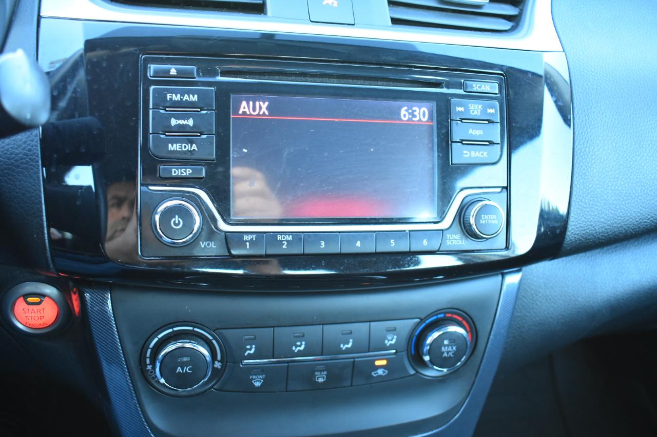 Nissan Sentra 4dr Sdn I4 CVT SR 2016