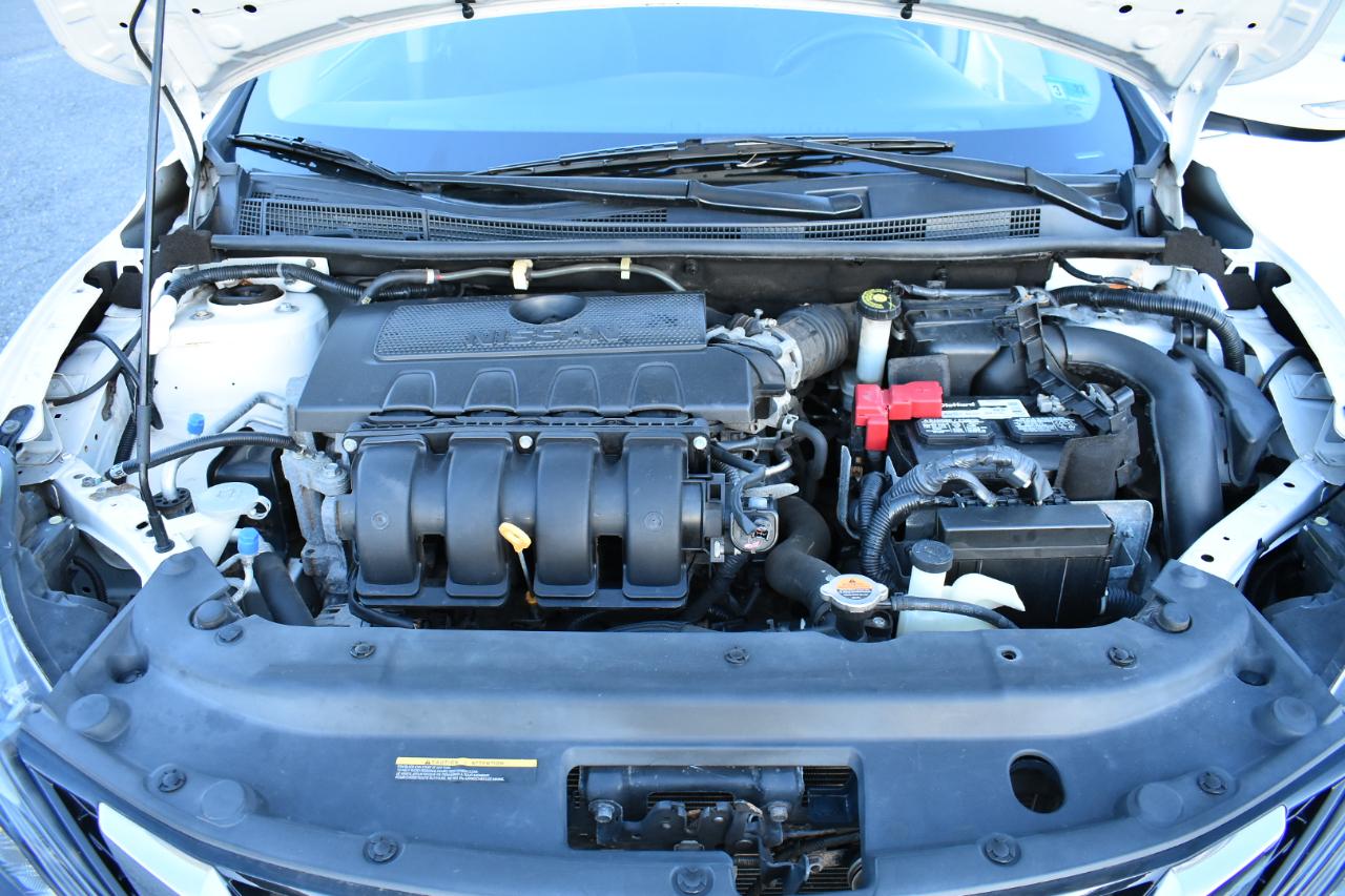 Nissan Sentra 4dr Sdn I4 CVT SR 2016