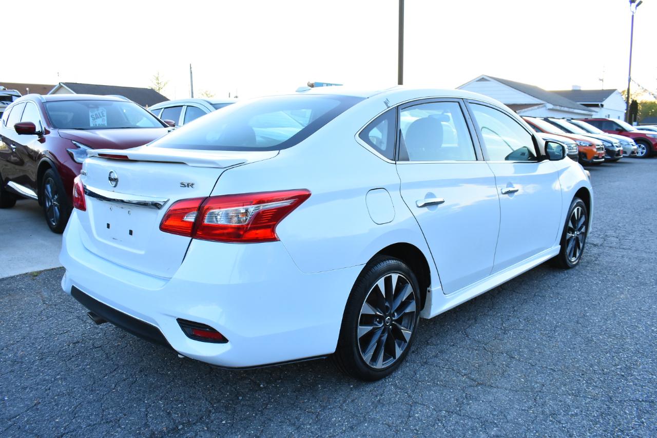 Nissan Sentra 4dr Sdn I4 CVT SR 2016