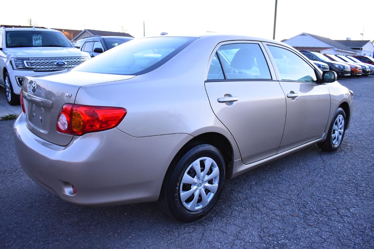 Toyota Corolla 4dr Sdn Man (Natl) 2010