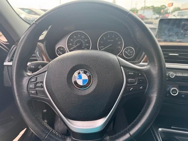 BMW 3 Series 4dr Sdn 328i xDrive AWD SULEV South Africa 2015