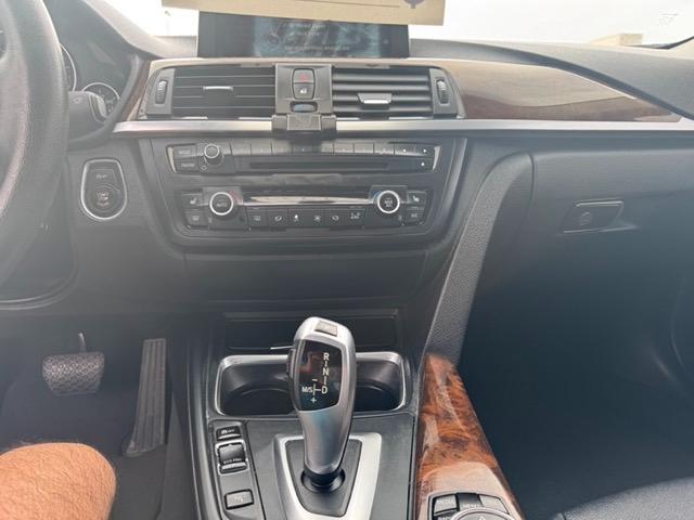 BMW 3 Series 4dr Sdn 328i xDrive AWD SULEV South Africa 2015
