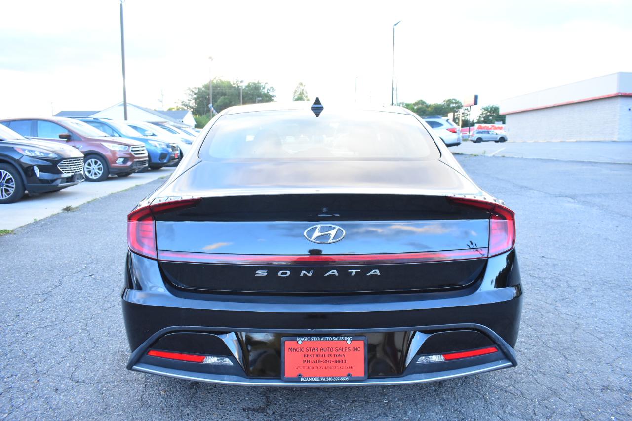 Hyundai Sonata SE 2.5L 2021